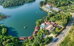 Phong Nha Lake House 3*